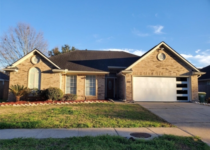 2107 Tower Bridge Road - Photo 1