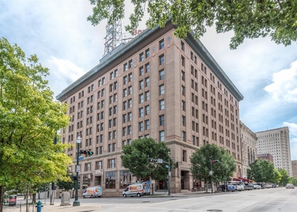 915 Franklin Street - Photo 1