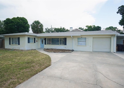 206 S West Shore Boulevard - Photo 1