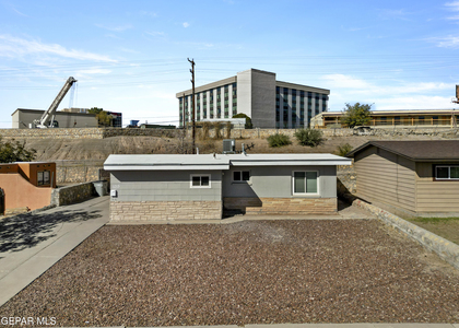 1015 N Clark Drive - Photo 1