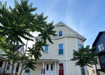 271 Vine Street - Photo 1