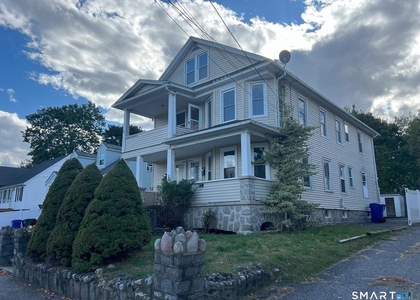 158 Beechwood Avenue - Photo 1