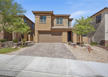 748 Rogue Wave Street - Photo 1
