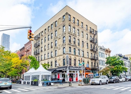1590 Lexington Avenue - Photo 1
