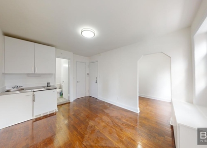 455 Second Avenue Apartment 5a - Photo 1