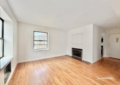 E 12th St - Photo 1