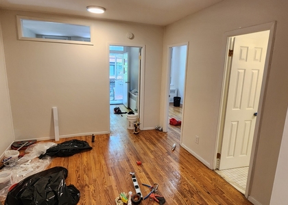 260 West 24th Street - Photo 1