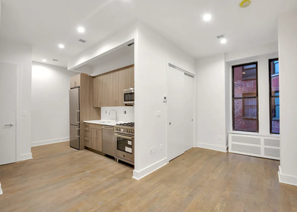 121 Madison Avenue - Photo 1