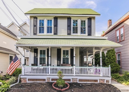 105 Webb Avenue - Photo 1