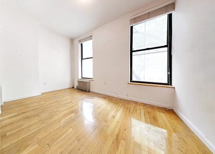299 East 11th Street - Photo 1