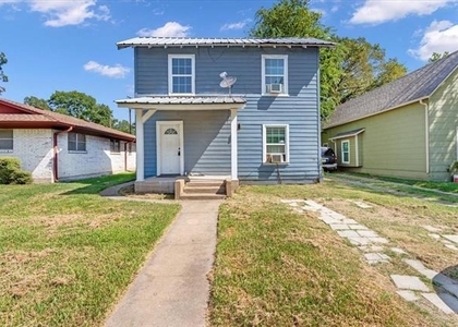 917 W Crawford Street - Photo 1