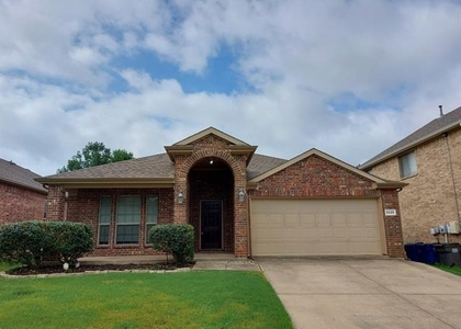 1113 Haskell Drive - Photo 1