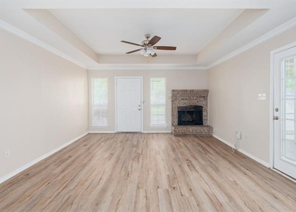 1803 Park Place - Photo 1