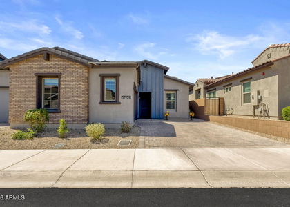32924 N 73rd Way - Photo 1