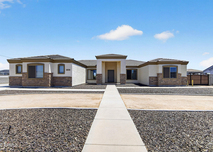 5317 E Lonesome Dove Trail - Photo 1