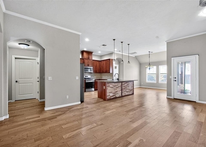6901 Nw 149th Street - Photo 1