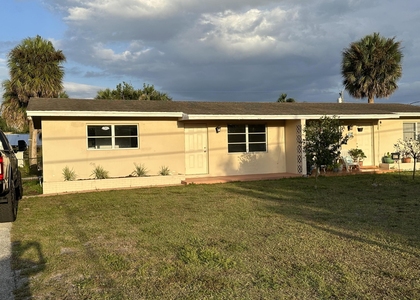 8502 Sunset Drive - Photo 1