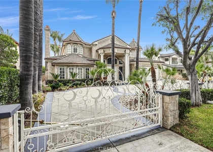 1410 S 10th Ave - Photo 1