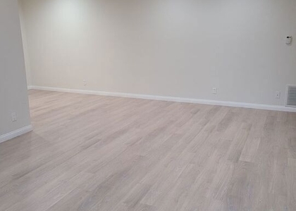 1132 S Oakhurst - Photo 1