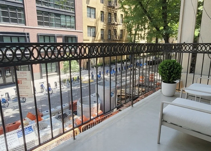 270 West 25th Street - Photo 1