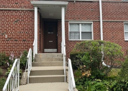 196-23 Dunton Avenue - Photo 1