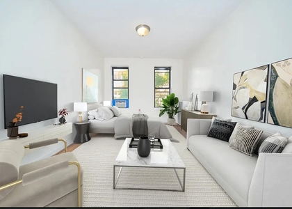 223 E 58th Street - Photo 1