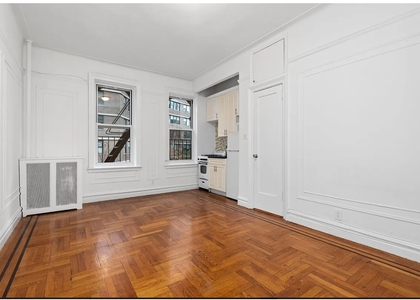 220 E 36th Street - Photo 1