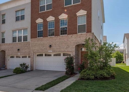 22677 Flowing Spring Square - Photo 1