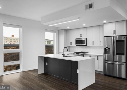 1501 N 31st Street - Photo 1