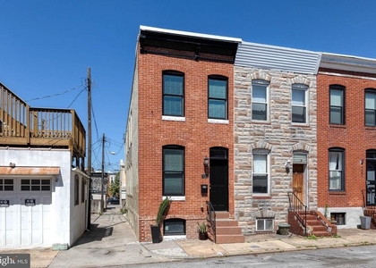734 S Robinson Street - Photo 1