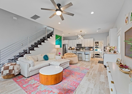 7600 Carver Ave - Photo 1