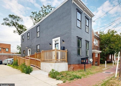 1214 U Street Se - Photo 1