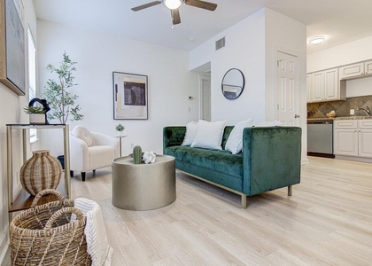 2106 Cullen Ave - Photo 1