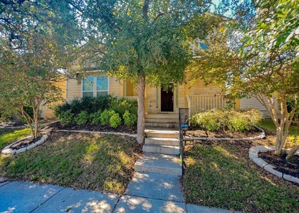 921 Heritage Springs Trl - Photo 1