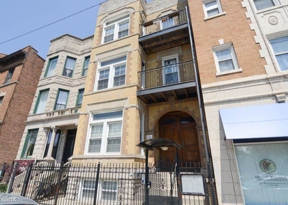 3044 W North Avenue - Photo 1