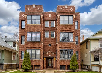 1942 W Farwell Avenue - Photo 1