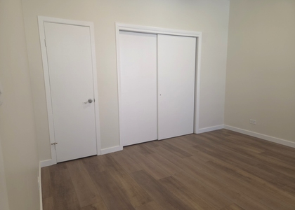 607 N Wells Street - Photo 1