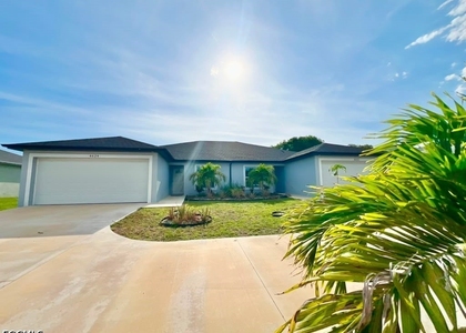 4622 Sw 7th Place - Photo 1