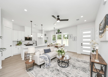 860 Rachel Street - Photo 1