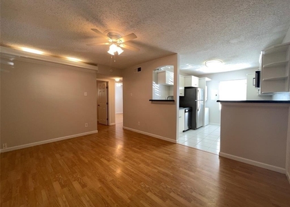 1502 Heights Boulevard - Photo 1