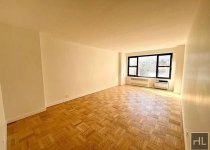 Fourth Ave - Photo 1
