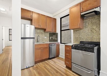 Christopher Street - Photo 1