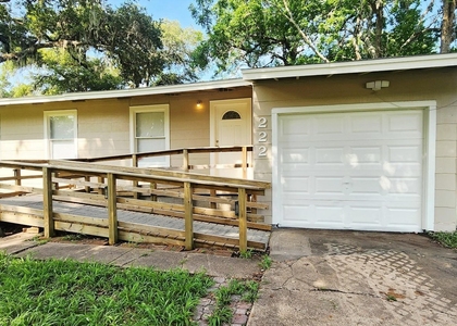 222 Winding Way Street - Photo 1
