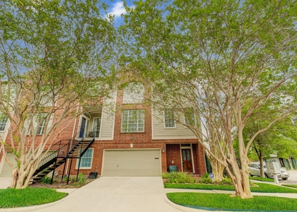 302 Fargo Street - Photo 1