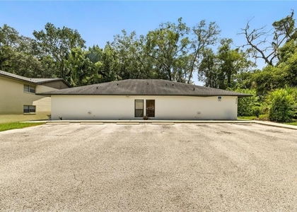840 Ne 3rd Street - Photo 1