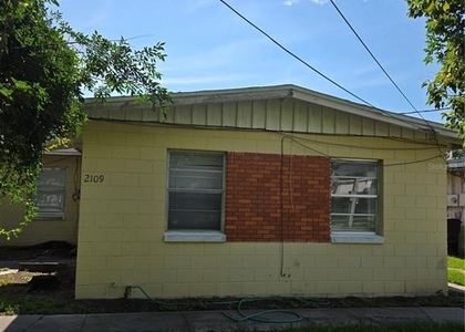 2109 S Mills Avenue - Photo 1