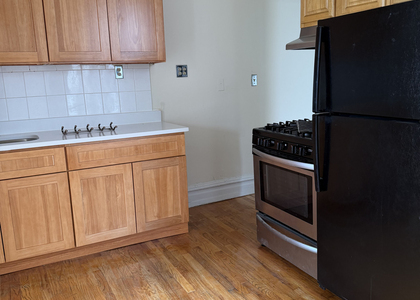 24-35 Steinway Street - Photo 1