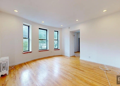Second Avenue - Photo 1