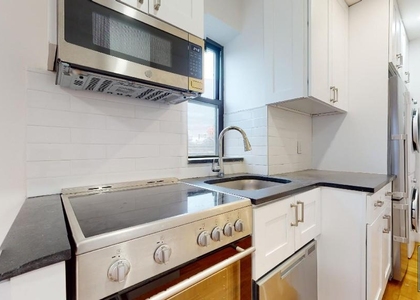 West 10th Street - Photo 1