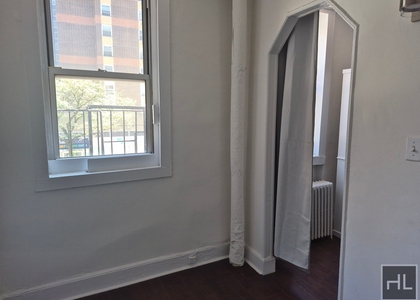 Second Avenue - Photo 1